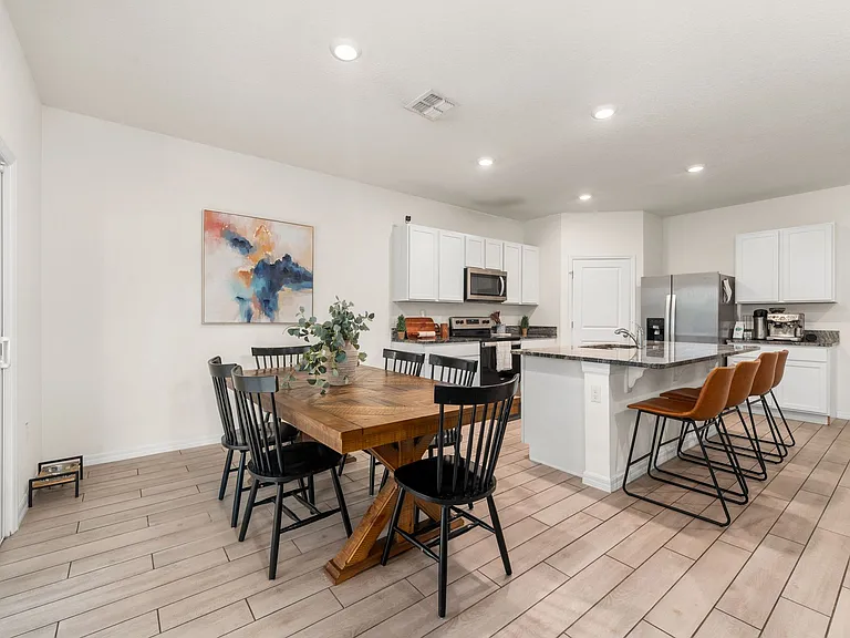 1443 NW 140th Way — Photo 5