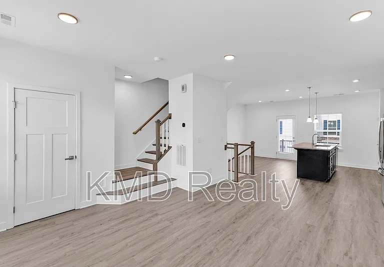 1713 Aspire St — Photo 5
