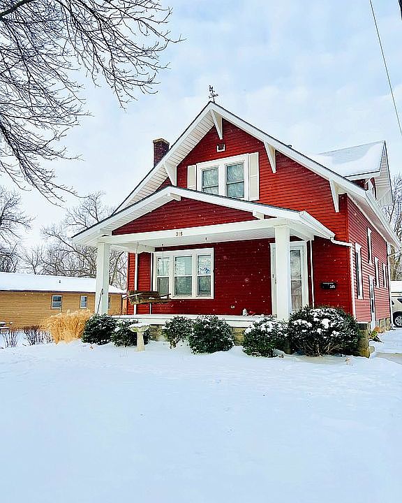 4 Bed, 1.5 Bath, Garage