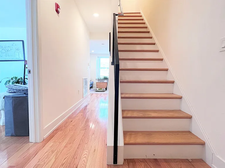 721 N 5th St #3F — Photo 12
