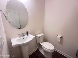 30 Idared Ln #B, Clifton Park, NY 12065