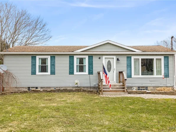 907 Vernal Rd, Attica, NY 14011