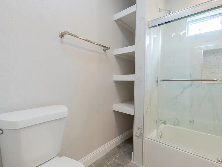 14043 Mystic St — Photo 10