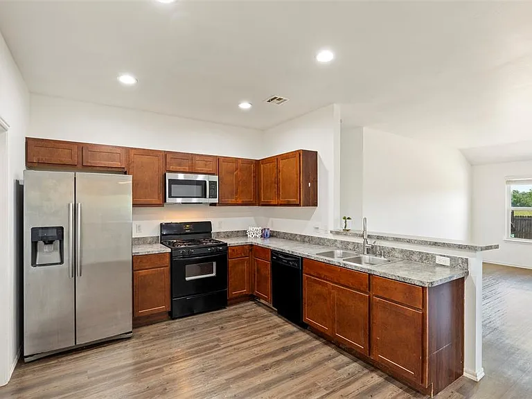 13244 Beekman Dr — Photo 6