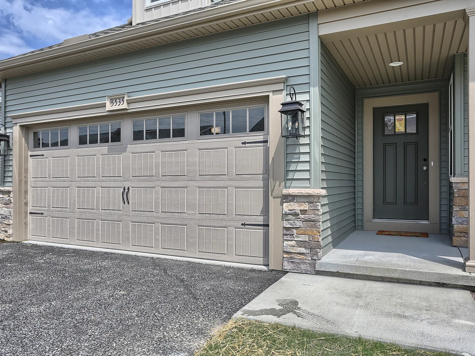 5535 Mendenhall Dr — Photo 2