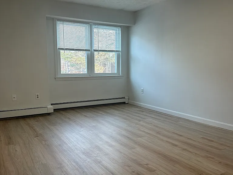 Hillside Drive — Photo 16