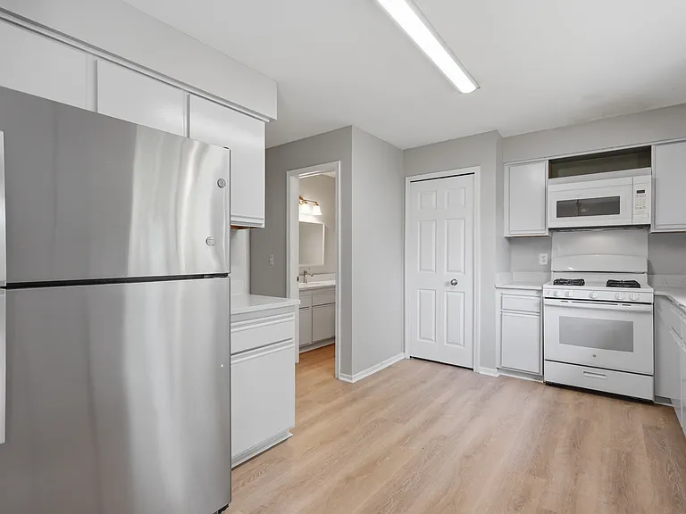 107 Hacker St — Photo 8