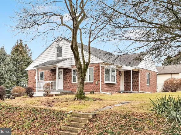 1225 Shumaker Rd, Manheim, PA 17545