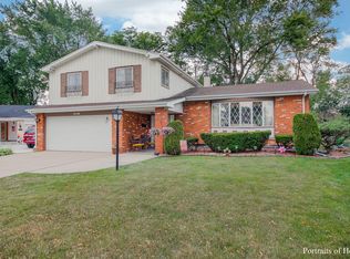 1134 W Westwood Trl, Addison, IL 60101