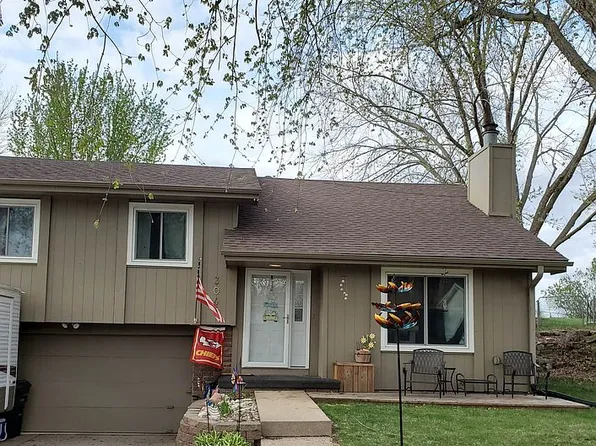 304 Hillway Dr, Glenwood, IA 51534