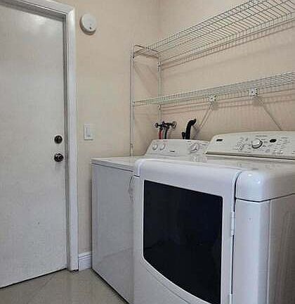 2nd image of 6866 Barnwell Dr