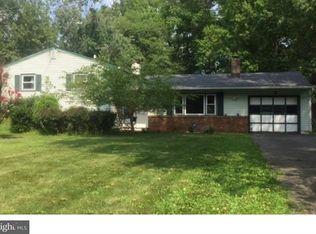 6 Amy Dr, East Windsor, NJ 08520