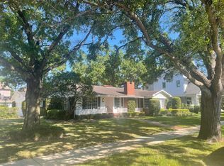 2525 W Edgewood Rd, Tampa, FL 33609