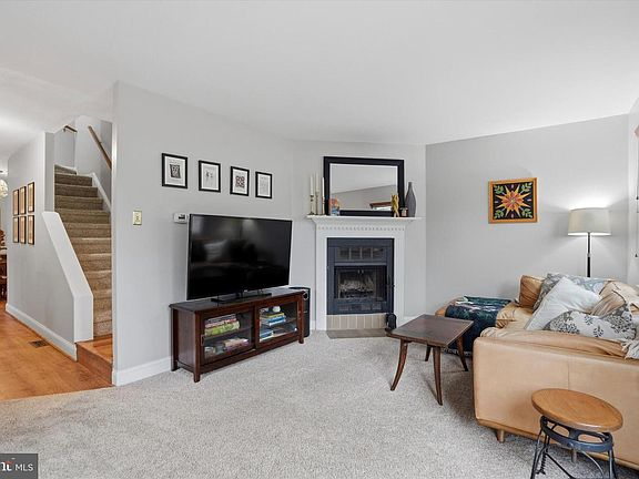 4th image of 415 Eagle Rd #8