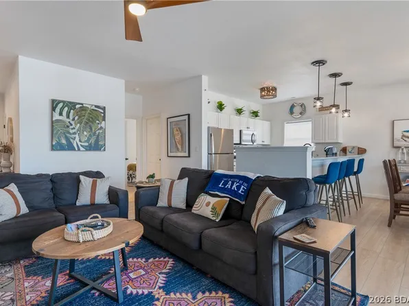 418 Regatta Bay Dr Unit 4A, Lake Ozark, MO 65049