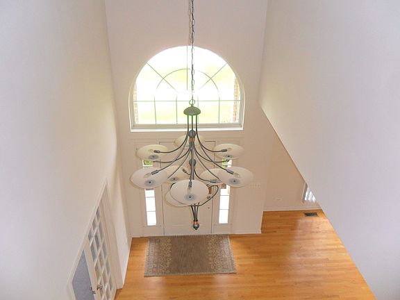 2nd image of 2969 Burlington Ave