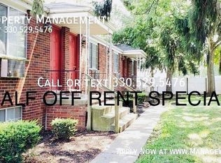 1821 Ferndale Rd NW #32, Canton, OH 44709