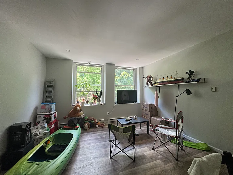 279 Onota St #204 — Photo 2