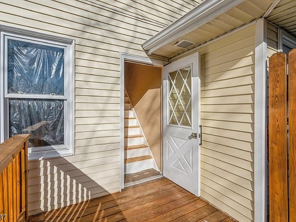 3rd image of 14 Elizabeth St