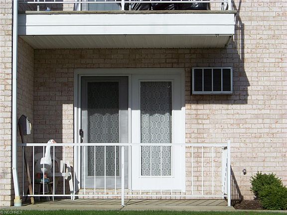 2nd image of 889 Auburn Hills Dr Unit 2