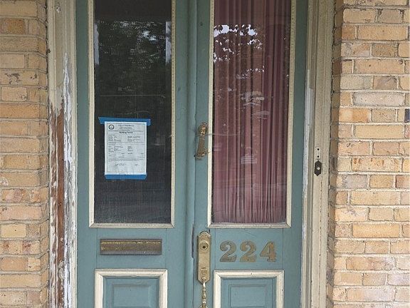 4th image of 224 S Jefferson St