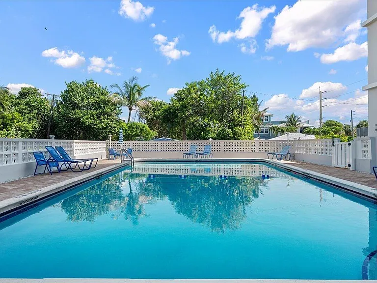 911 Ocean Dr #601 — Photo 31