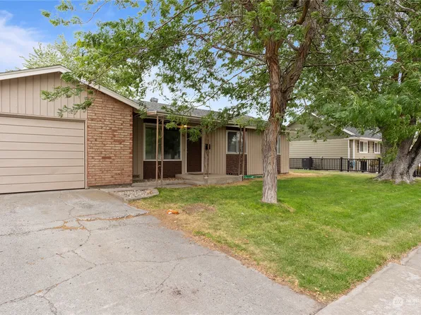 74 L st NE, Ephrata, WA 98823