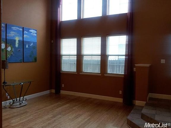 2nd image of 2661 Rogue River Cir