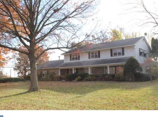 982 Kenny Rd, Pottstown, PA 19464