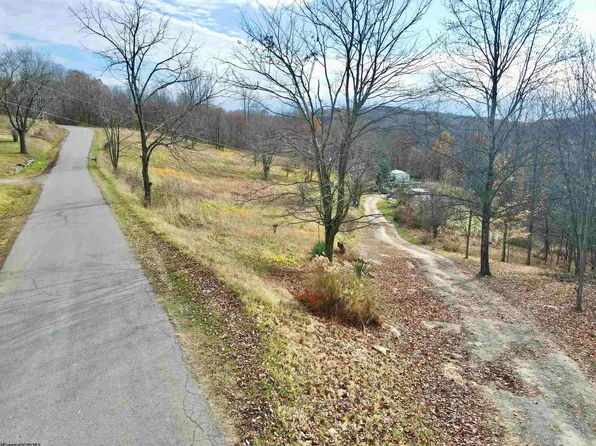 1945 Wilson Ridge Rd, Strange Creek, WV 25063