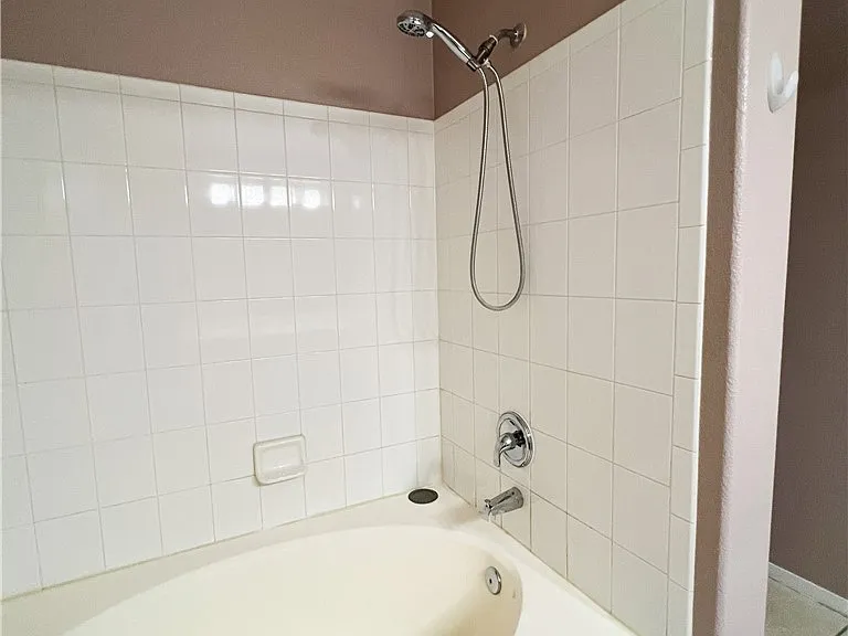 2100 Quarry Ridge St #207 — Photo 75