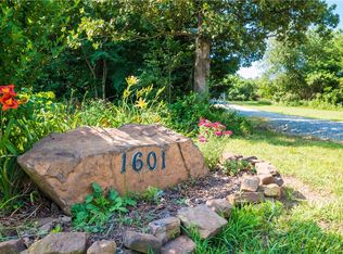 1601 E Butler Rd, Prairie Grove, AR 72753