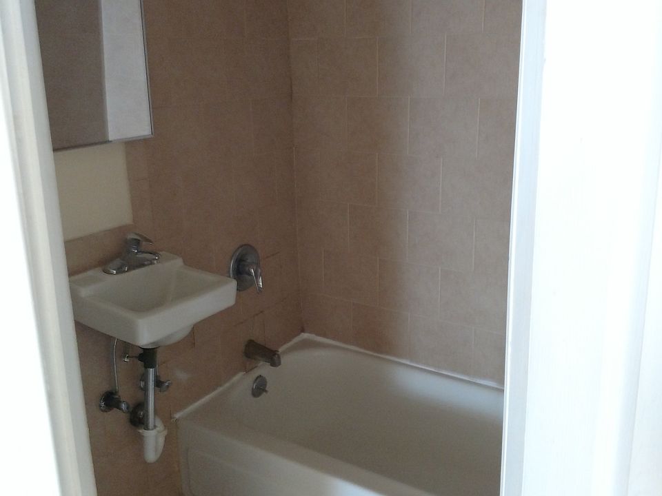 2nd image of 188 South St APT 9