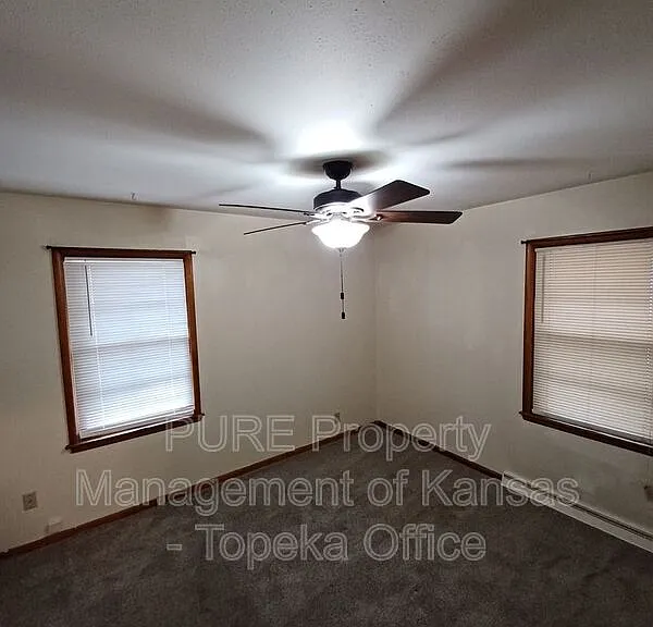 643 SW Oakley Ave — Photo 11
