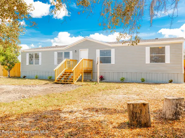 8160 Weeping Willow St, Brooksville, FL 34613