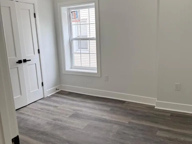 321 Jefferson Ave #3 — Photo 12