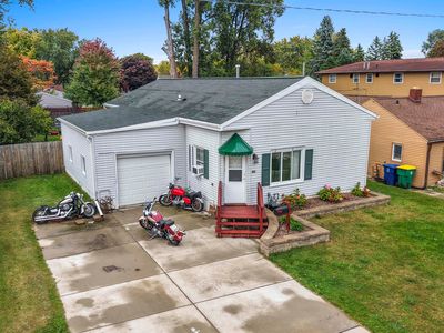 1333 Vanderbraak St, Green Bay, WI, 54302