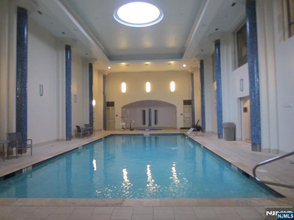 5th image of 8100 River Rd APT 917