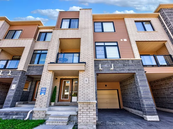 5 Delano Way, Newmarket, ON L3X 0L1