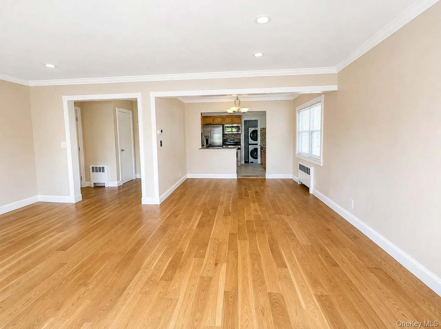 2 bed, 2.0 bath, 1249 sqft, $4,100 — Photo 4