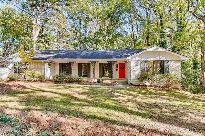 1st image of 3671 Lake Dr SE