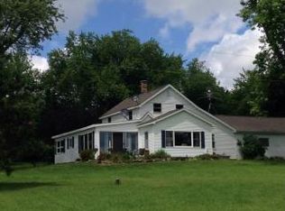 N3566 Morey Dr, Waupaca, WI 54981