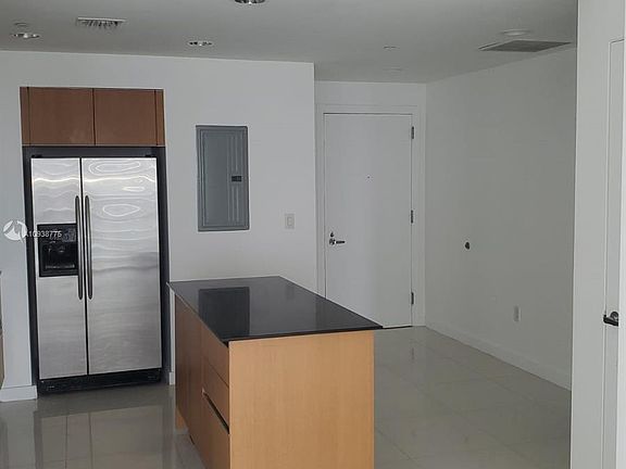 4th image of 1060 Brickell Ave APT 3004