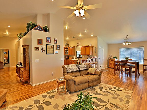 5th image of 2948 Penny Ln