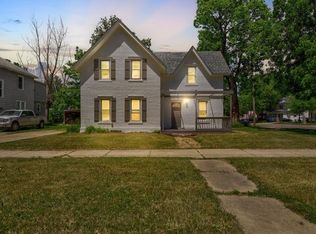 504 1st St NW, Faribault, MN 55021