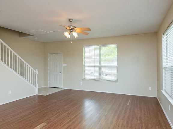 2nd image of 422 Camp Creek Dr