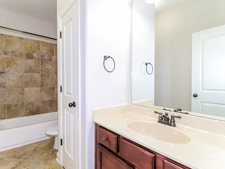 6832 Lagrange Grove Dr — Photo 14
