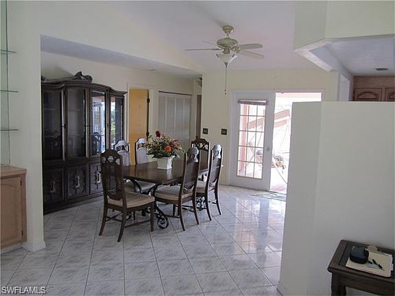 4th image of 503 SE 20th Ct