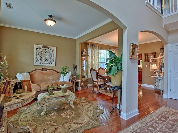 4th image of 149 Saint Albans Way