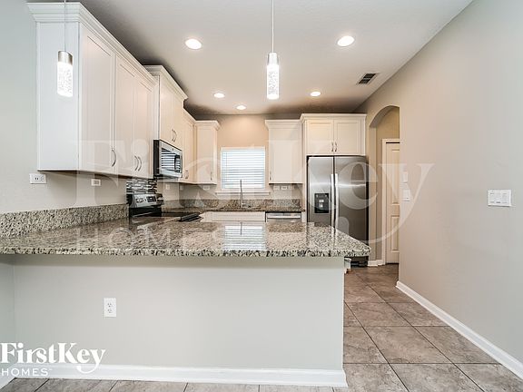 5th image of 15402 Turkoman Cir